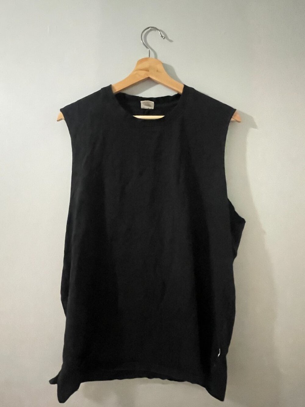 L Tank Top